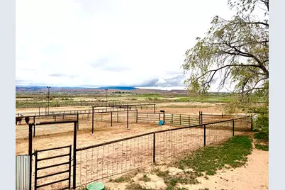 8457 E 6000 N, Lapoint, UT 84039 - Photo 38