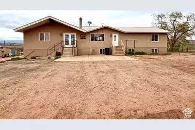 8457 E 6000 N, Lapoint, UT 84039 - Photo 6