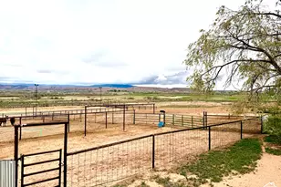 8457 E 6000 N, Lapoint, UT 84039 - Photo 38
