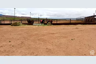 8457 E 6000 N, Lapoint, UT 84039 - Photo 30