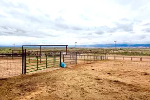 8457 E 6000 N, Lapoint, UT 84039 - Photo 36