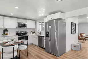 2164 N 300 W, Sunset, UT 84015 - Photo 6