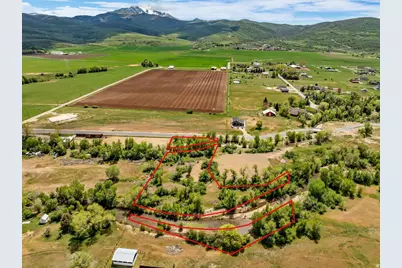 9378 E 850 S #303, Huntsville, UT 84317 - Photo 6