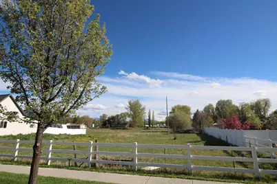 373 W 300 N, Hyrum, UT 84319 - Photo 1