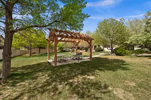 1418 E Eagle Cliff Ct, Sandy, UT 84092 - Photo 34