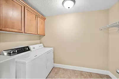 1418 E Eagle Cliff Ct, Sandy, UT 84092 - Photo 24