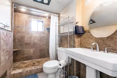 1553 E 6670 S, Cottonwood Heights, UT 84121 - Photo 16