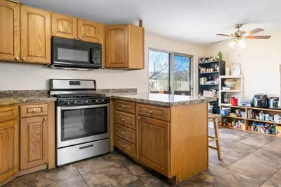 1553 E 6670 S, Cottonwood Heights, UT 84121 - Photo 6