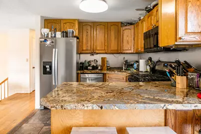 1553 E 6670 S, Cottonwood Heights, UT 84121 - Photo 10