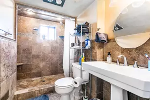 1553 E 6670 S, Cottonwood Heights, UT 84121 - Photo 16