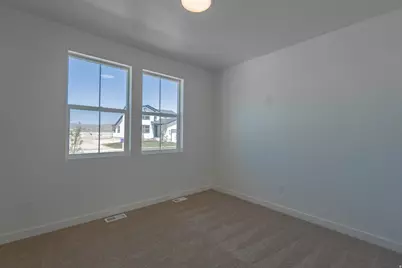 2158 E Granite Ln, Eagle Mountain, UT 84005 - Photo 12