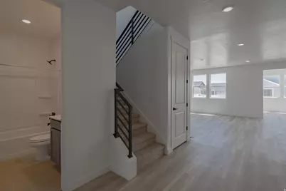 2158 E Granite Ln, Eagle Mountain, UT 84005 - Photo 2