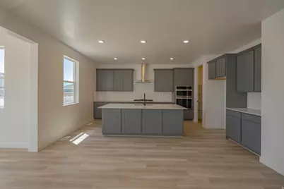 2158 E Granite Ln, Eagle Mountain, UT 84005 - Photo 4