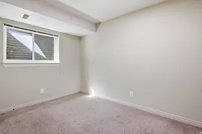 9169 W Copper Cove Cir, Magna, UT 84044 - Photo 12