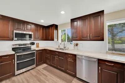 4075 S Symphony Cir, West Valley, UT 84119 - Photo 8