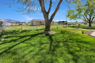 5396 S 4700 W, Hooper, UT 84315 - Photo 36