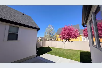 326 Apricot, Kaysville, UT 84037 - Photo 2