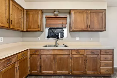 386 W Frontier Cir, Cedar City, UT 84721 - Photo 12