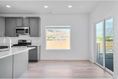 572 N Buffalo Grass Ln, Lindon, UT 84042 - Photo 6