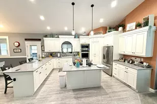 995 S 230 E, Panguitch, UT 84759 - Photo 20