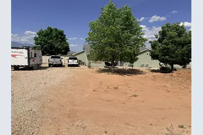 689 W 2050 S, Hurricane, UT 84737 - Photo 22