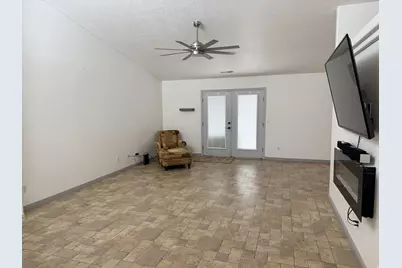 689 W 2050 S, Hurricane, UT 84737 - Photo 6