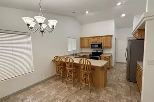 689 W 2050 S, Hurricane, UT 84737 - Photo 8