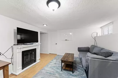 6241 S 440 E, Murray, UT 84107 - Photo 18