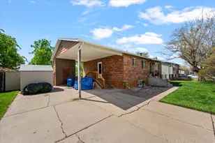 184 E 1150 N, Layton, UT 84040 - Photo 42