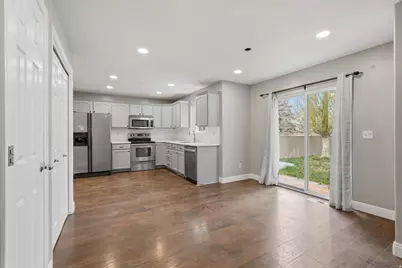 7915 N Geronimo Dr W, Lehi, UT 84005 - Photo 10