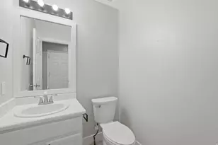 7915 N Geronimo Dr W, Lehi, UT 84005 - Photo 16