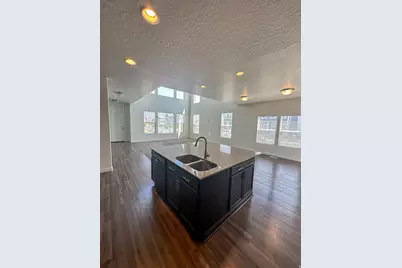 816 N 2175 W, Layton, UT 84041 - Photo 8