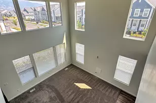 816 N 2175 W, Layton, UT 84041 - Photo 4