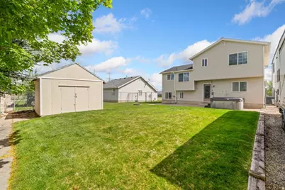 2029 N 1720 W, Clinton, UT 84015 - Photo 34