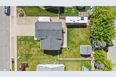 2029 N 1720 W, Clinton, UT 84015 - Photo 6