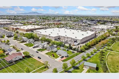 2029 N 1720 W, Clinton, UT 84015 - Photo 6