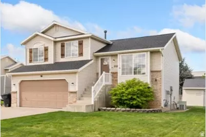 2029 N 1720 W, Clinton, UT 84015 - Photo 1