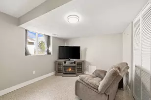 2029 N 1720 W, Clinton, UT 84015 - Photo 26