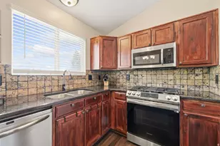 2029 N 1720 W, Clinton, UT 84015 - Photo 12