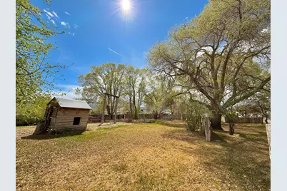 20 S 200 W, Bicknell, UT 84715 - Photo 14