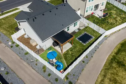 620 W 500 N, Smithfield, UT 84335 - Photo 2