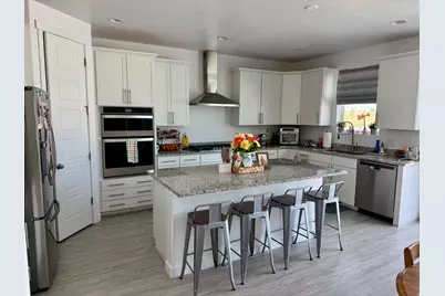 1477 E 3125 N, Layton, UT 84040 - Photo 6