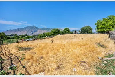 1632 S Main St, Springville, UT 84663 - Photo 40