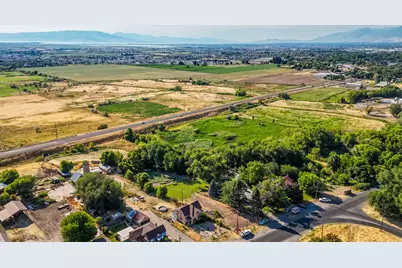 1632 S Main St, Springville, UT 84663 - Photo 22