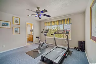 902 Romsey Ct, North Salt Lake, UT 84054 - Photo 16