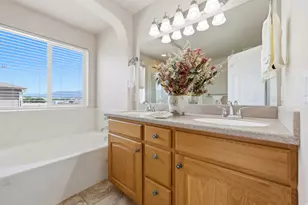 902 Romsey Ct, North Salt Lake, UT 84054 - Photo 32