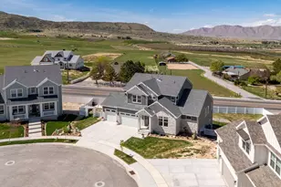 686 W Eaglecrest Cir, Elk Ridge, UT 84651 - Photo 2