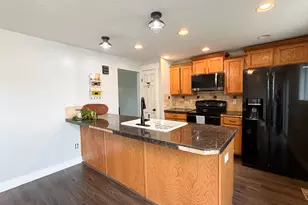 1034 W 4250 S, Riverdale, UT 84405 - Photo 8
