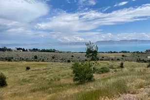 2930 N Elk Hollow Dr W, Sandy, UT 84092 - Photo 1