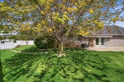 5145 S 350 E, Washington Terrace, UT 84405 - Photo 14